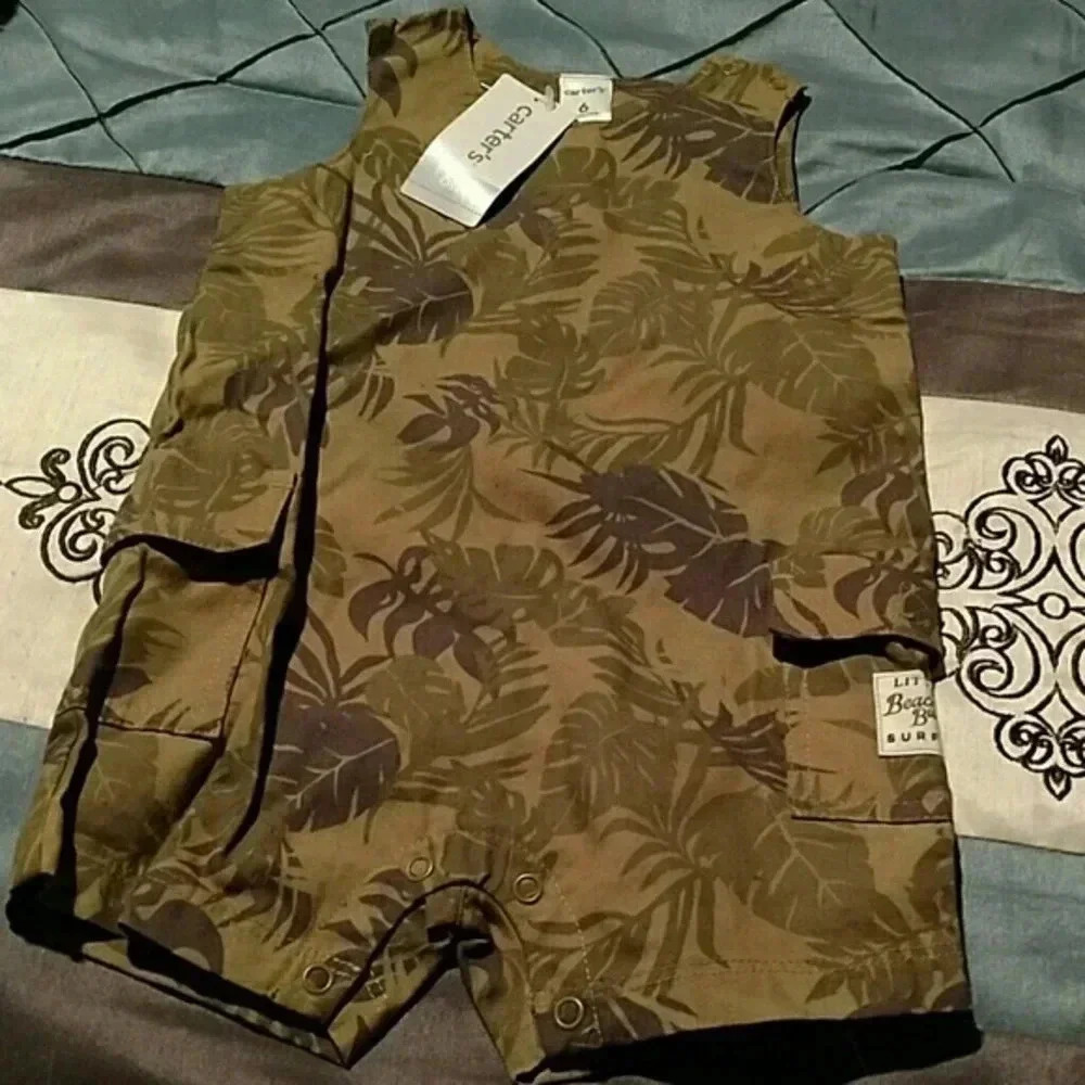 New No sleeves jumper